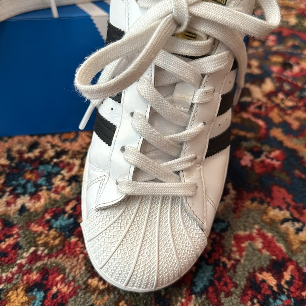 Adidas White and Black Superstar Sneakers with Shell Toe. Women’s Size 7. - Picture 2 of 6